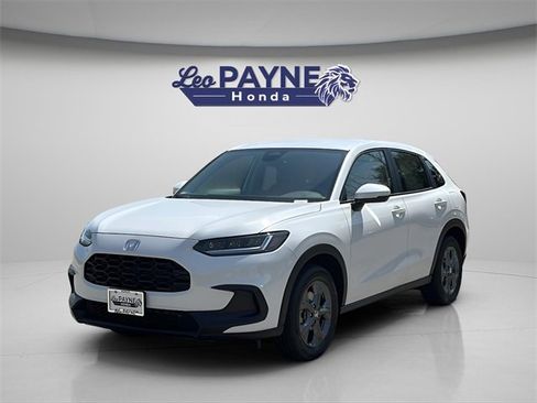 New 2026 Honda HR-V LX image 2