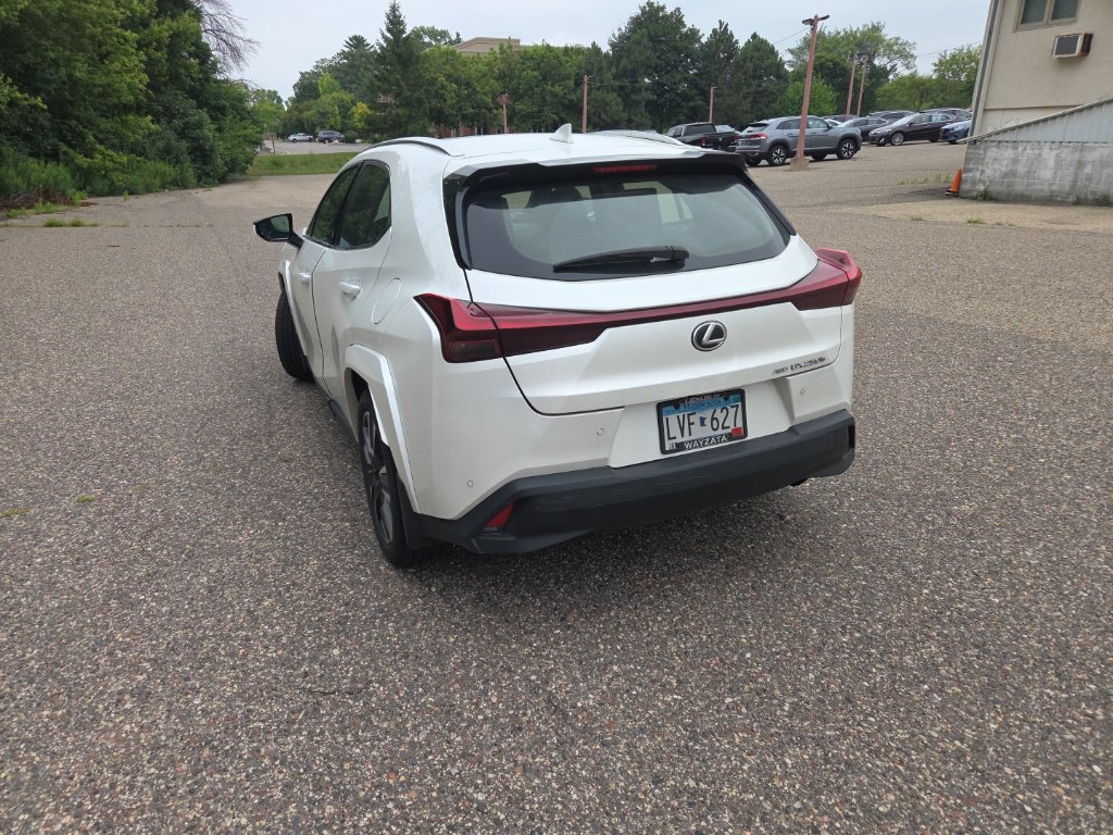 Used 2024 Lexus UX 250h AWD w/ Premium Package image 16