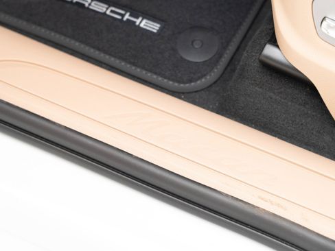 New 2026 Porsche Macan image 14