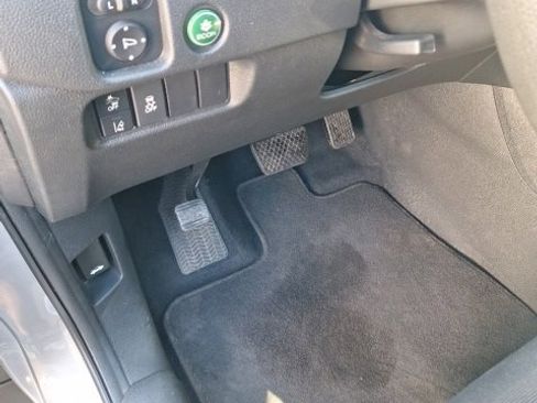 Used 2022 Honda Pilot Sport image 12