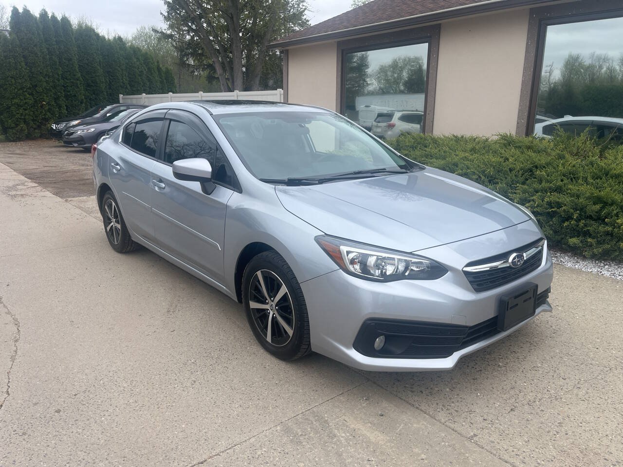 Used 2022 Subaru Impreza 2.0i Premium AWD/4WD image 1