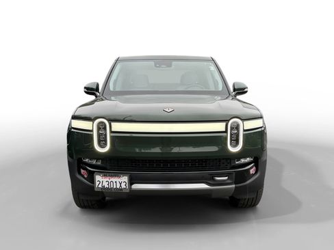 Used 2024 Rivian R1T Adventure image 8