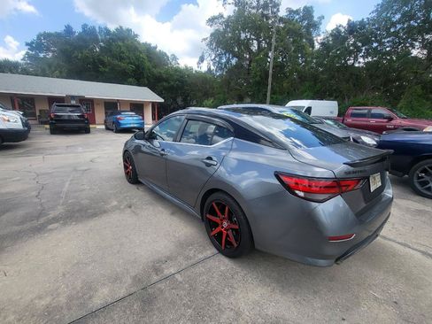 Used 2021 Nissan Sentra SR FWD image 14