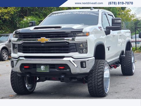 Used 2024 Chevrolet Silverado 2500 LT Z71 AWD/4WD image 1