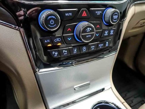 Used 2021 Jeep Grand Cherokee Summit w/ Platinum Series Group AWD/4WD image 25