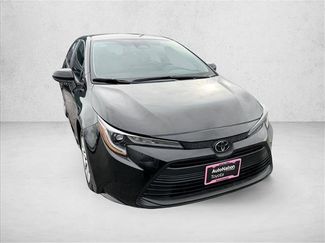 Used 2024 Toyota Corolla LE FWD video 3