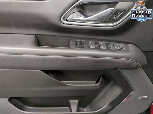 Used 2023 GMC Yukon XL SLT image 10