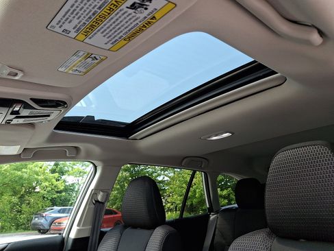 Certified 2025 Subaru Outback Premium AWD/4WD image 14