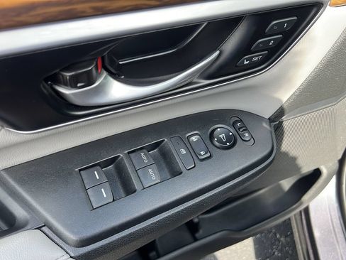Used 2021 Honda CR-V EX-L image 11