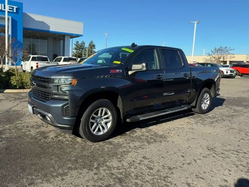 Used 2021 Chevrolet Silverado 1500 RST image 3