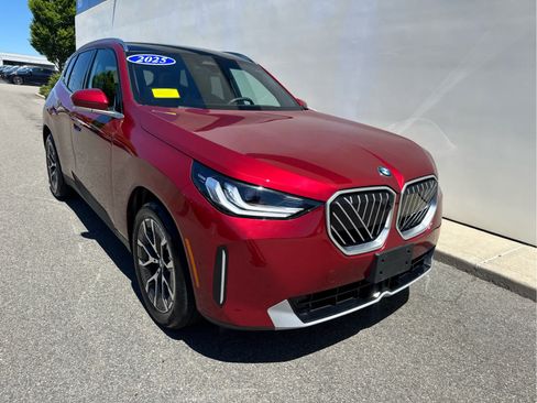 Used 2025 BMW X3 xDrive30i AWD/4WD image 2