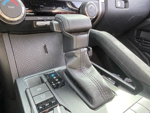 Used 2025 Toyota Tacoma SR5 image 5