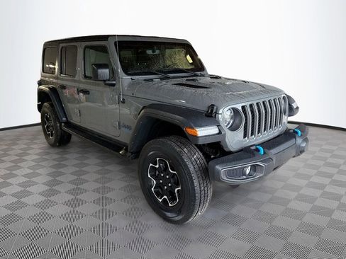 Used 2021 Jeep Wrangler Unlimited Rubicon 4xe w/ Cold Weather Group AWD/4WD image 4
