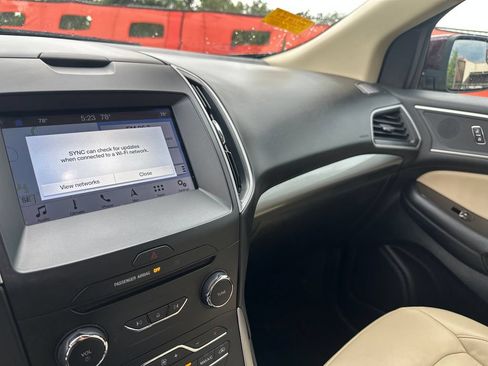 Used 2018 Ford Edge SEL w/ Equipment Group 201A FWD image 23