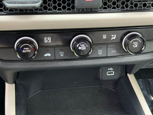 Used 2023 Honda HR-V LX image 22