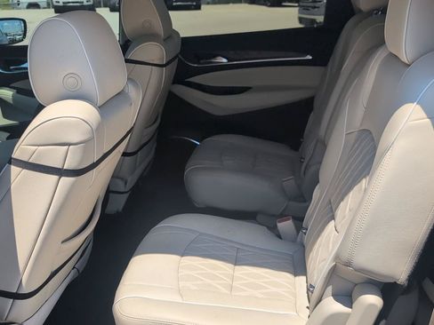 Used 2023 Buick Enclave Avenir w/ Avenir Technology Package AWD/4WD image 8