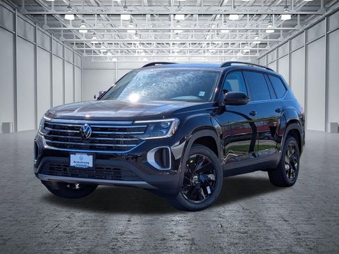 New 2026 Volkswagen Atlas SE AWD/4WD image 1