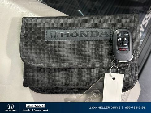 Used 2025 Honda Odyssey EX-L image 31