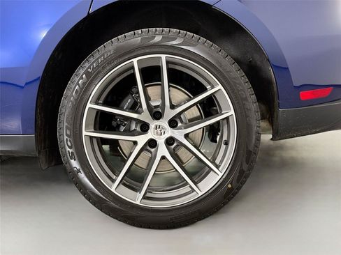 Certified 2026 Porsche Macan AWD/4WD image 12