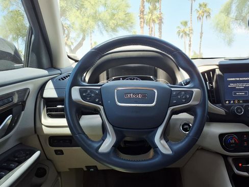 Used 2022 GMC Terrain Denali w/ Denali Premium Package AWD/4WD image 17