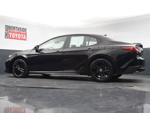 Used 2025 Toyota Camry SE FWD image 26