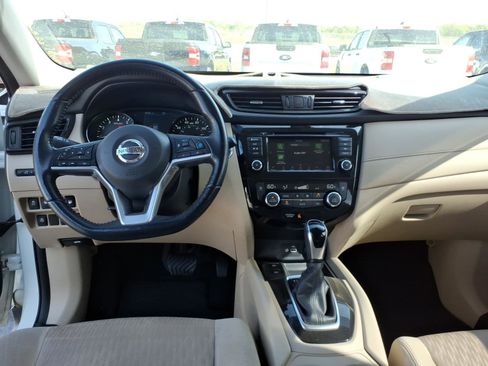 Used 2020 Nissan Rogue SV w/ Sun & Sound Touring Package image 15