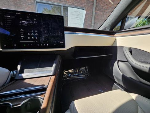 Used 2023 Tesla Model S AWD/4WD image 57