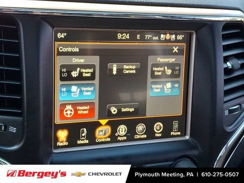 Used 2017 Jeep Grand Cherokee Limited w/ Luxury Group II AWD/4WD image 29