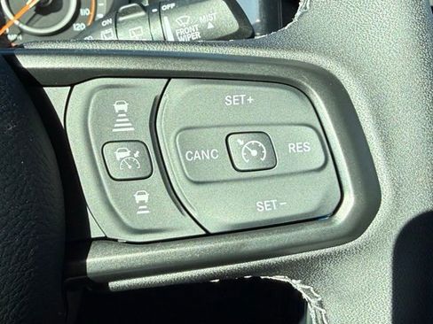 New 2025 Jeep Wrangler Unlimited Rubicon w/ Steel Bumper Group image 16