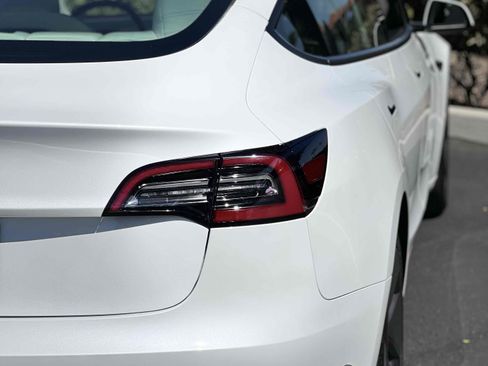 Used 2023 Tesla Model 3 Standard Range image 46