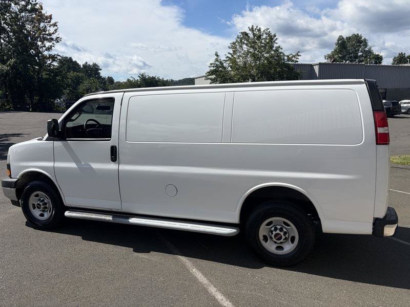 Used 2020 GMC Savana 2500 w/ Driver Convenience Package RWD image 5