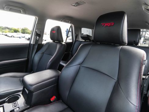 Used 2017 Toyota 4Runner TRD Pro AWD/4WD image 7