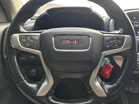 Used 2017 GMC Canyon SLT w/ Driver Alert Package image 4