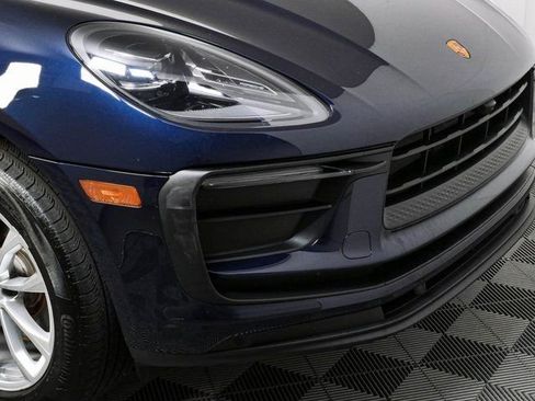 Certified 2022 Porsche Macan AWD/4WD image 37