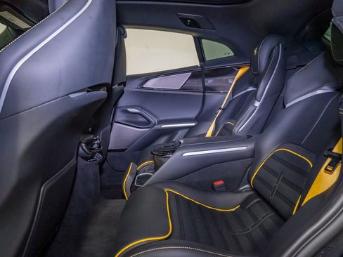 Used 2024 Ferrari Purosangue image 27