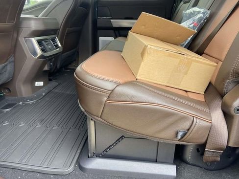 New 2026 Ford F250 4x4 Crew Cab Super Duty image 9