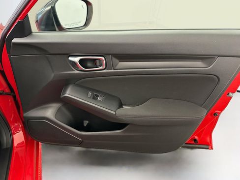 Used 2025 Honda Civic Sport image 32