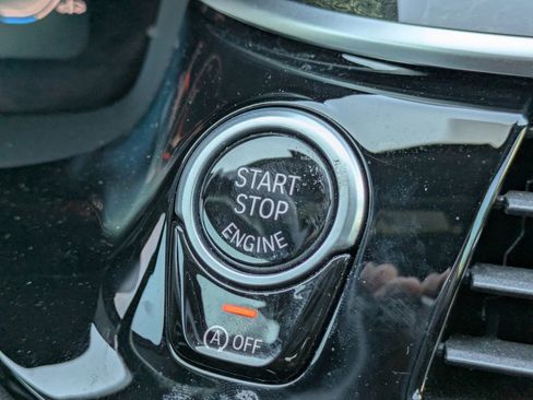 Used 2022 BMW M550i xDrive M550i xDrive w/ Executive Package image 42