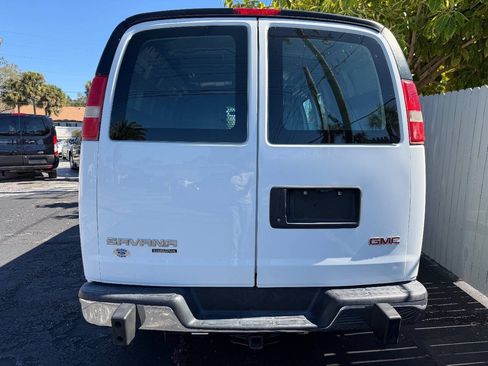 Used 2016 GMC Savana 2500 RWD image 4