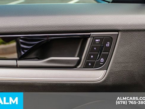 Used 2024 Porsche Cayenne S image 42