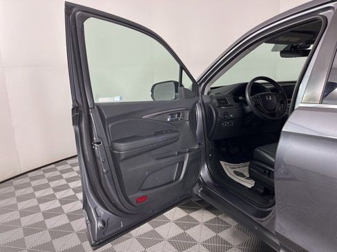 Used 2023 Honda Ridgeline RTL image 13