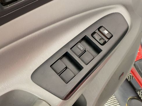 Used 2012 Toyota Tacoma PreRunner image 11