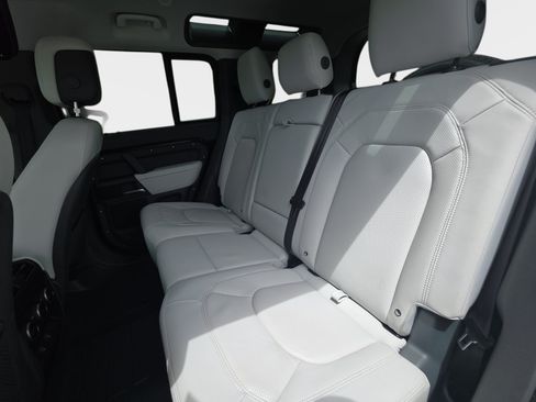 Certified 2025 Land Rover Defender 110 S AWD/4WD image 13