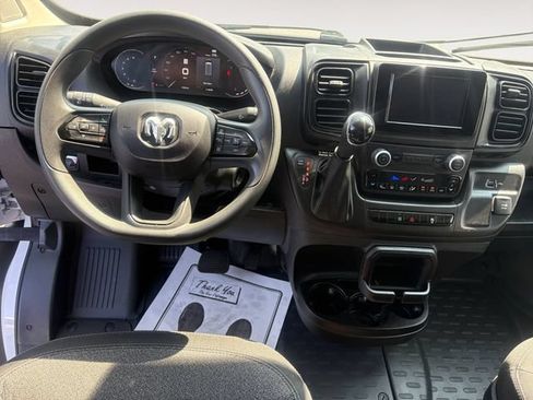 Used 2025 RAM ProMaster 2500 w/ U-Haul Equipment Group FWD image 10