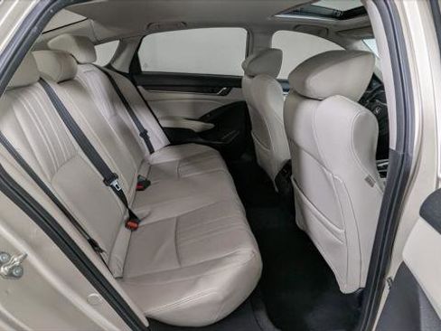 Used 2018 Honda Accord EX-L image 21