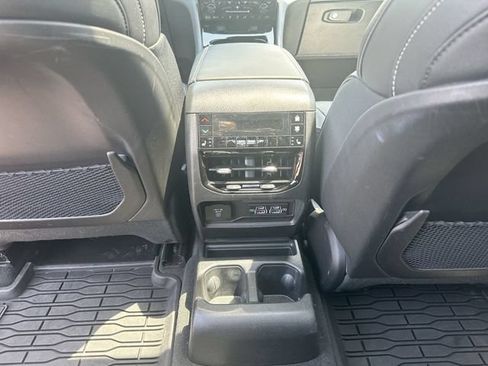 Used 2023 Jeep Grand Cherokee L Overland AWD/4WD image 23