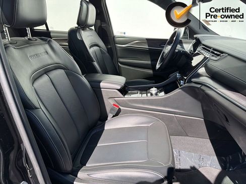 Certified 2022 Jeep Grand Cherokee Overland AWD/4WD image 33