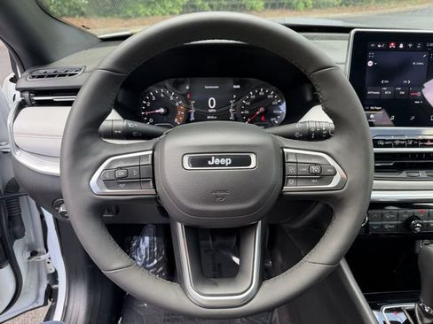 Used 2024 Jeep Compass Limited AWD/4WD image 15
