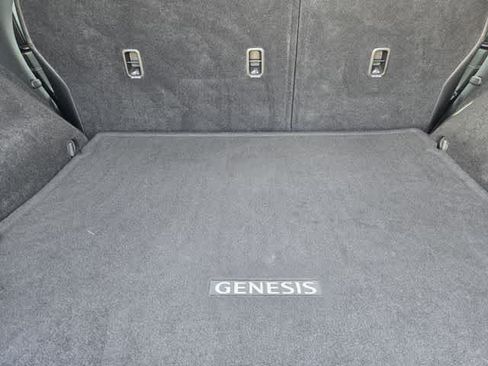 Used 2023 Genesis GV70 2.5T w/ Select Package AWD/4WD image 19