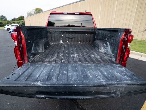Used 2021 Chevrolet Silverado 1500 LT Trail Boss w/ Bed Protection Package image 38